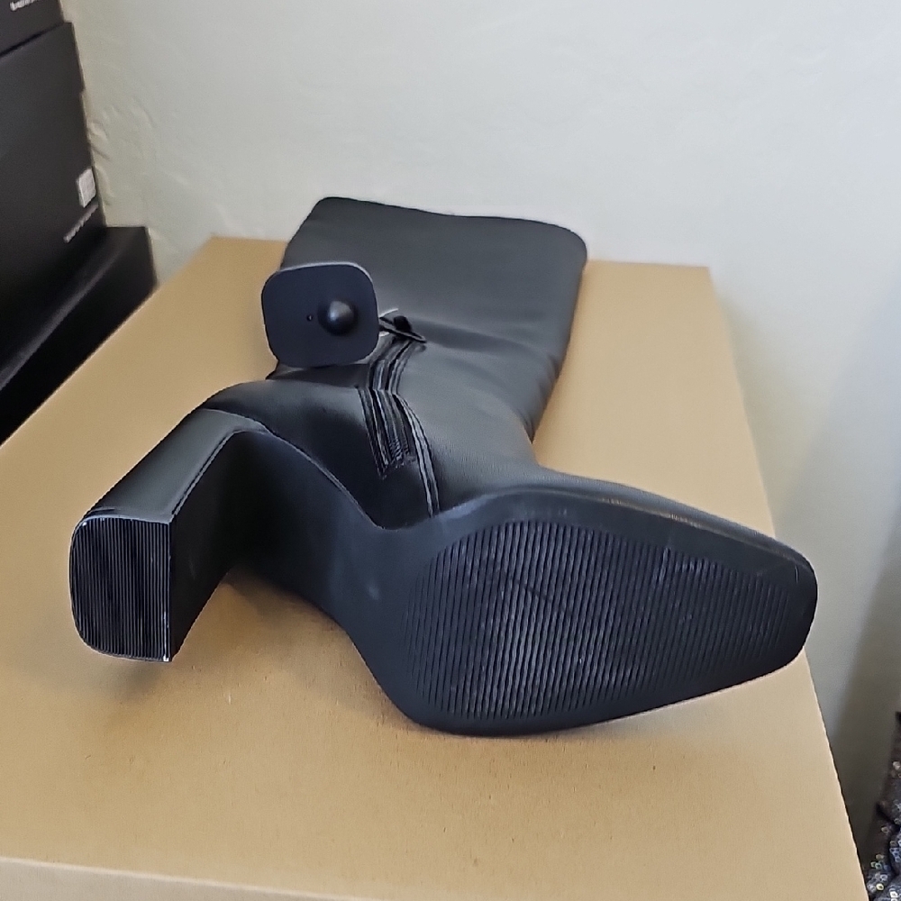 Steve Madden Black Heeled Boots - Picture 4 of 5